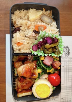 筍ご飯 焼鳥 ほうれん草ベーコーン 弁当-レシピのメイン写真