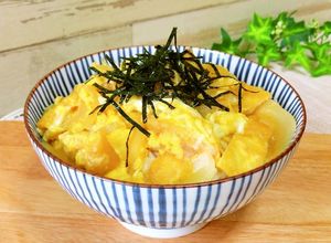 お父ちゃんの油あげ＆玉ねぎで玉子丼♪-レシピのメイン写真