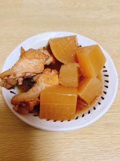 母の味♡鶏手羽と大根の煮物-レシピのメイン写真