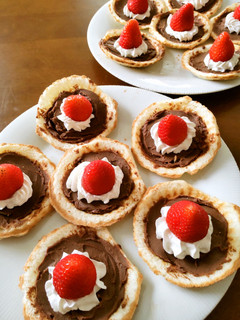 パンカップde生チョコホイップ苺タルト♪-レシピのメイン写真