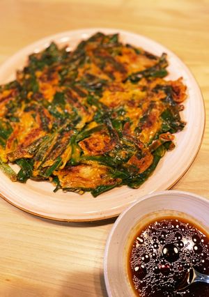 材料少なく簡単!ニラとキムチのチヂミ-レシピのメイン写真