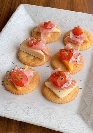 生ハムとチーズのリッツ-レシピのメイン写真