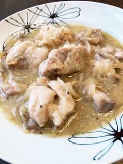 鶏もも肉と玉ねぎきのこのフライパン煮込み-レシピのメイン写真