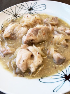 鶏もも肉と玉ねぎきのこのフライパン煮込み-レシピのメイン写真