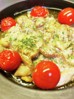 鶏もも肉とミニトマトの簡単アヒージョ-レシピのメイン写真