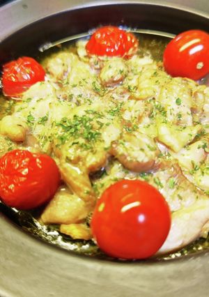 鶏もも肉とミニトマトの簡単アヒージョ-レシピのメイン写真