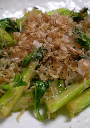 セロリの葉とジャコの油炒め-レシピのメイン写真