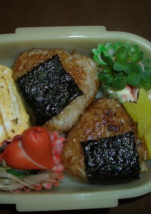 ●焼きおにぎり弁当　ハートのウインナー●-レシピのメイン写真