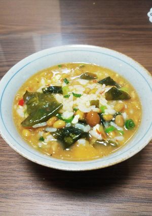 味噌汁リメイク、納豆と豆板醤の雑炊-レシピのメイン写真