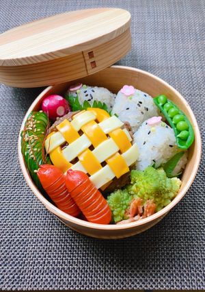 お弁当にも＊チーズ編みハンバーグ＊-レシピのメイン写真