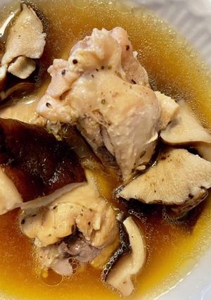 手羽元と椎茸のスープ-レシピのメイン写真