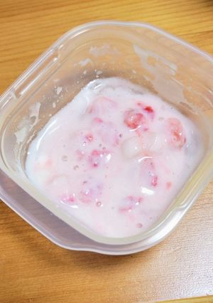 ☆離乳食☆なんちゃってフルーチェいちご味-レシピのメイン写真