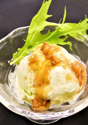 みず菜のアイス〜キャラメルソースがけ〜-レシピのメイン写真
