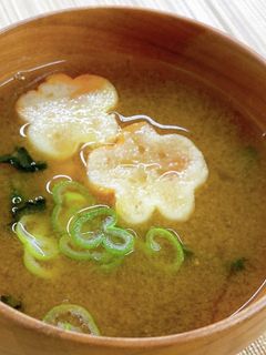 豆腐とわかめの味噌汁-レシピのメイン写真