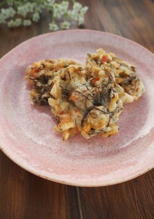 貧血予防にも！あさりともずくのかき揚げ-レシピのメイン写真