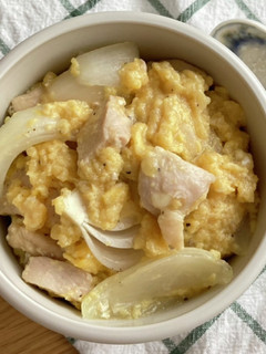 出汁いらずで失敗なし!ふわとろ親子丼-レシピのメイン写真