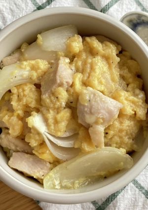 出汁いらずで失敗なし！ふわとろ親子丼-レシピのメイン写真