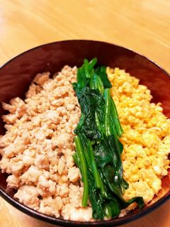 鶏そぼろ丼-レシピのメイン写真