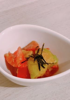 アボカドとトマトのワサビにんにく和え-レシピのメイン写真