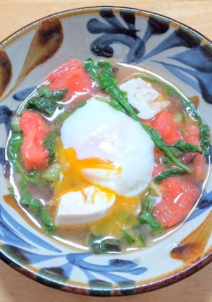 サルサソース流用の温泉卵乗せスープ-レシピのメイン写真