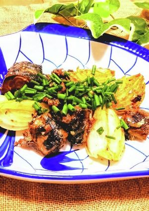 【調味料いらず】新玉ねぎと鯖缶の甘辛炒め-レシピのメイン写真