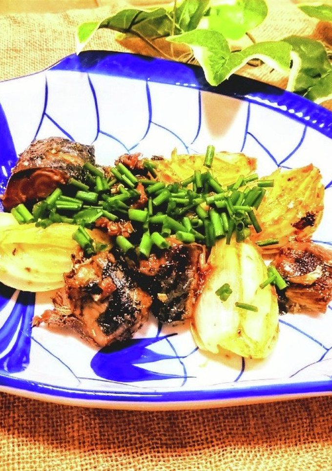 【調味料いらず】新玉ねぎと鯖缶の甘辛炒め-レシピのメイン写真
