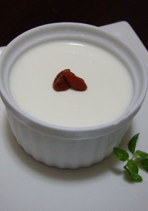 ★レンジで簡単！珍？ふるふる杏仁豆腐★-レシピのメイン写真