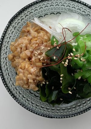 豆腐皮で食べる三陸産塩蔵わかめサラダ-レシピのメイン写真