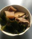 三陸産塩蔵わかめとタケノコの煮物