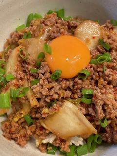 簡単!酸味が美味しい!キムチそぼろ丼-レシピのメイン写真