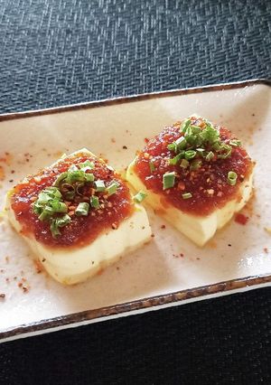 簡単♡ピリ辛醤油麹の豆腐のせ♪-レシピのメイン写真