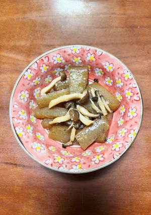 板こんにゃくとしめじのバター炒め-レシピのメイン写真