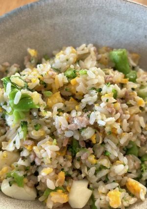 ブロッコリーと挽肉のマヨ醤油炒飯-レシピのメイン写真