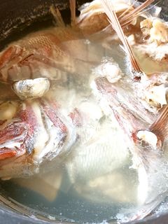 鯛めしにも使える鯛のアラで骨なしの鯛だし-レシピのメイン写真