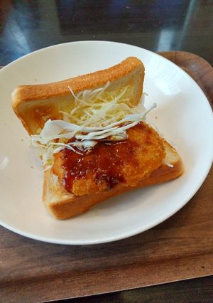ランチや朝食に☆簡単！コロッケサンド-レシピのメイン写真