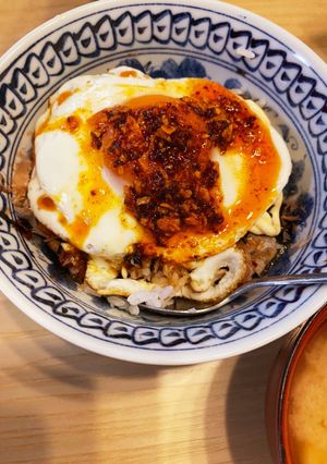 たまラー丼？目玉焼と食べる辣油の簡単丼！-レシピのメイン写真