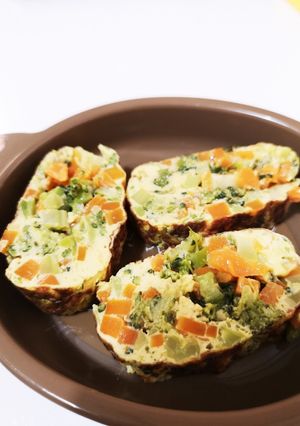 苦手な野菜もパクパクオムレツ（幼児食）-レシピのメイン写真