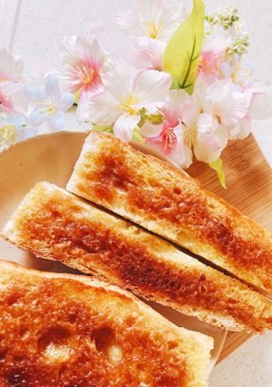バターじゅわっと♡メープルバターフランス-レシピのメイン写真
