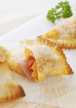 ◇◆簡単オシャレ◆◇餃子皮でカルツォーネ-レシピのメイン写真