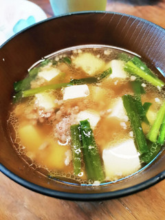餃子かも?!スープ (挽肉、豆腐、ニラ)-レシピのメイン写真