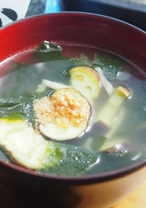 ナスとわかめと生姜のスープ-レシピのメイン写真