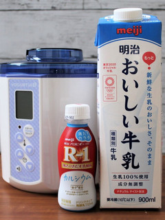 R-1ドリンク・カルシウムとおいしい牛乳-レシピのメイン写真
