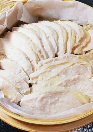二段せいろ蒸し☆塩麹鶏むね肉サラダチキン-レシピのメイン写真