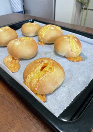 溢れる！チーズパン-レシピのメイン写真