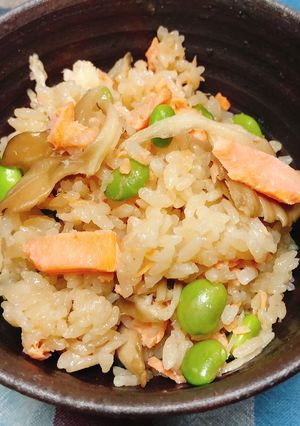 鮭とまいたけの炊き込みご飯-レシピのメイン写真