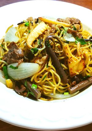 牛肉、発酵筍(メンマ)、新玉葱の焼きそば-レシピのメイン写真