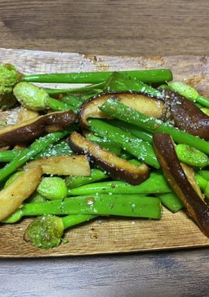 ネギ坊主のパルメザン炒め-レシピのメイン写真