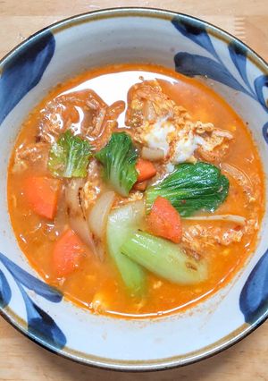 ツナとチンゲン菜のスープをキムチ仕立てで-レシピのメイン写真