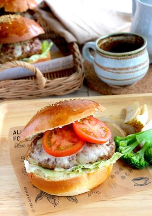 30分で完成!ハンバーガー用手作りバンズ-レシピのメイン写真