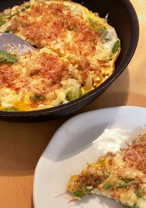キヌサヤとしらすのお好み焼き風オムレツ-レシピのメイン写真